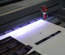 Usługa Cięcia Laserem Plexi 10mm - Dowolny Kształt